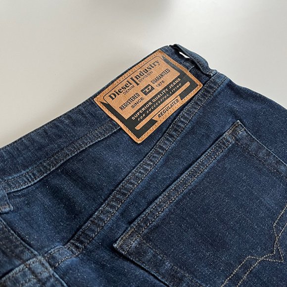 Men's Diesel Jeans - Buster LE / Wash RM060 - Picture 4 of 10